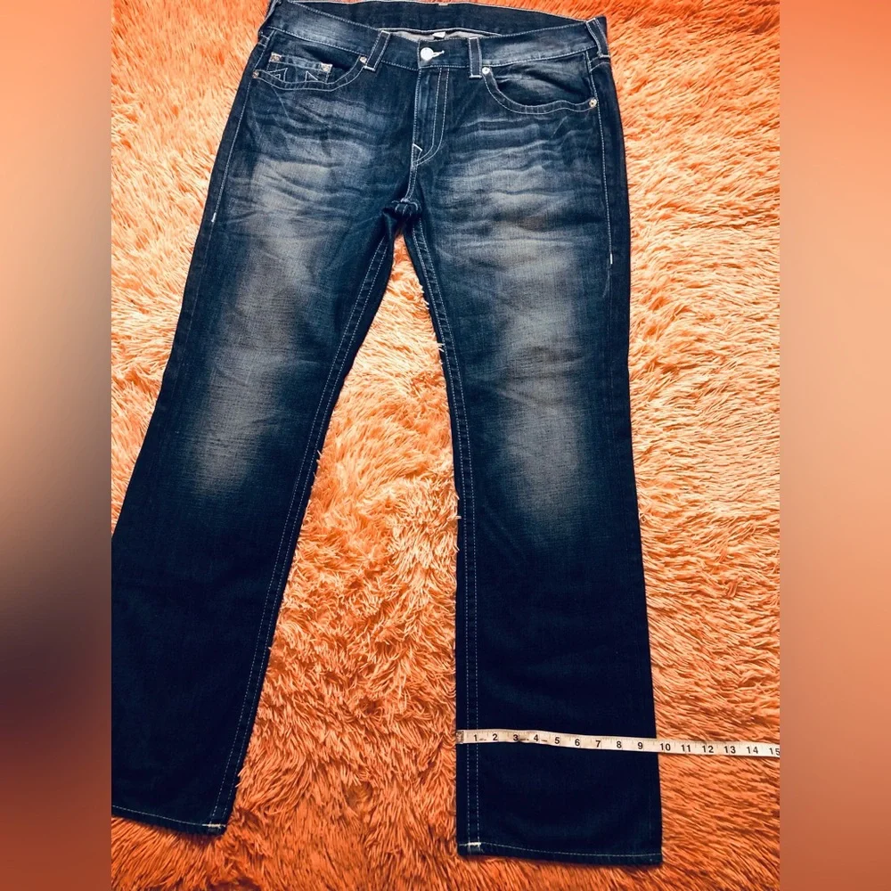 True Religion Straight Leg Men’s Dark Wash Denim/Jean. Size 38